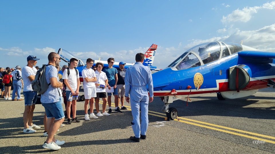 Des pilotes, des avions...